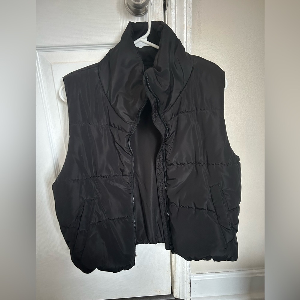 Women's Black Puffer Vest Jacket